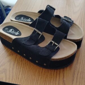 SHEIN Black Buckle Strap Sandals